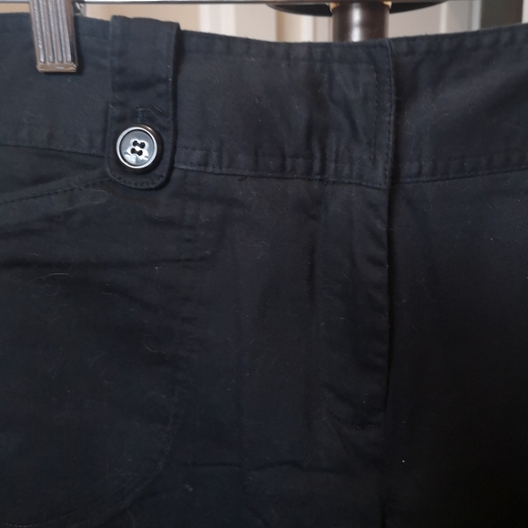 3/$20 Attyre New York black crop pants - Picture 4 of 9